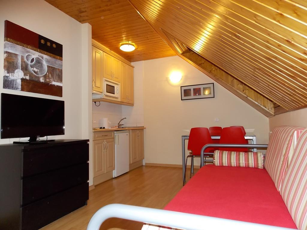 Apartamentos Fidalgo Sandinies Ruang foto